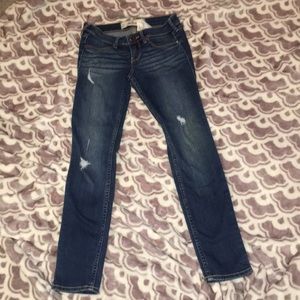 Hollister Super Skinny Jeans (Size 24)